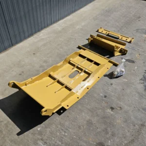 https://ekskavatoriaipigiau.lt/wp-content/uploads/2025/02/CATERPILLAR-140M-NEW-TRANSMISSION-GUARD-2023-904608-3-L-300x300.webp