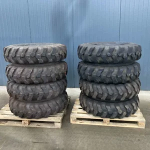 https://ekskavatoriaipigiau.lt/wp-content/uploads/2025/09/APOLLO-1000-x-20-SET-10.00-x-20-4x2-tires-2024-906672-3-L-300x300.webp