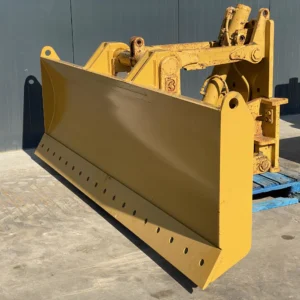 https://ekskavatoriaipigiau.lt/wp-content/uploads/2025/09/CATERPILLAR-FRONT-BLADE-LIFT-12H-120M-120H-140G-140H-140K-140M-143H-160H-160M-902719-2-L-300x300.webp