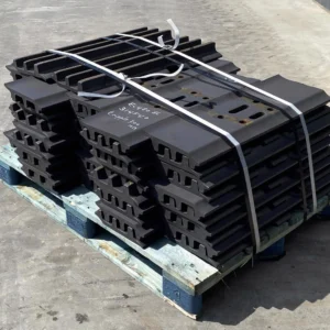 https://ekskavatoriaipigiau.lt/wp-content/uploads/2025/09/KOMATSU-PC300-PC360-PC400-SHOES-PADS-902926-1-L-300x300.webp